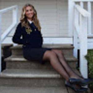 Meet your Posher, Carli